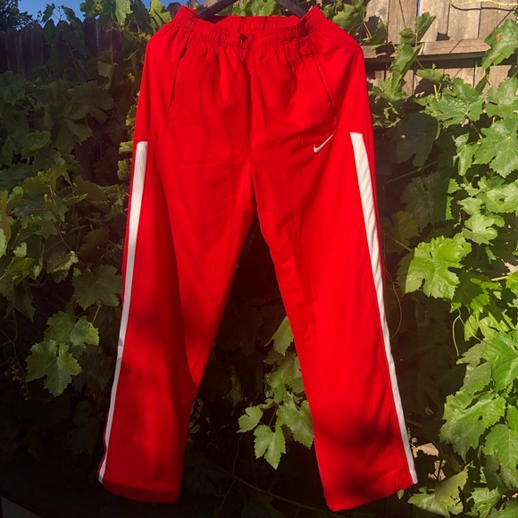 Nike Red Sweatpants Drawstrings+cuff adjuster - Picture 1 of 14